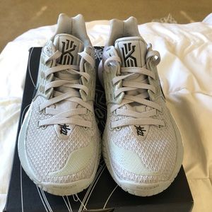 Kyrie Low 2